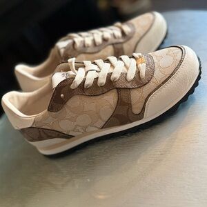 Coach Women's Tan and Cream Sneakers